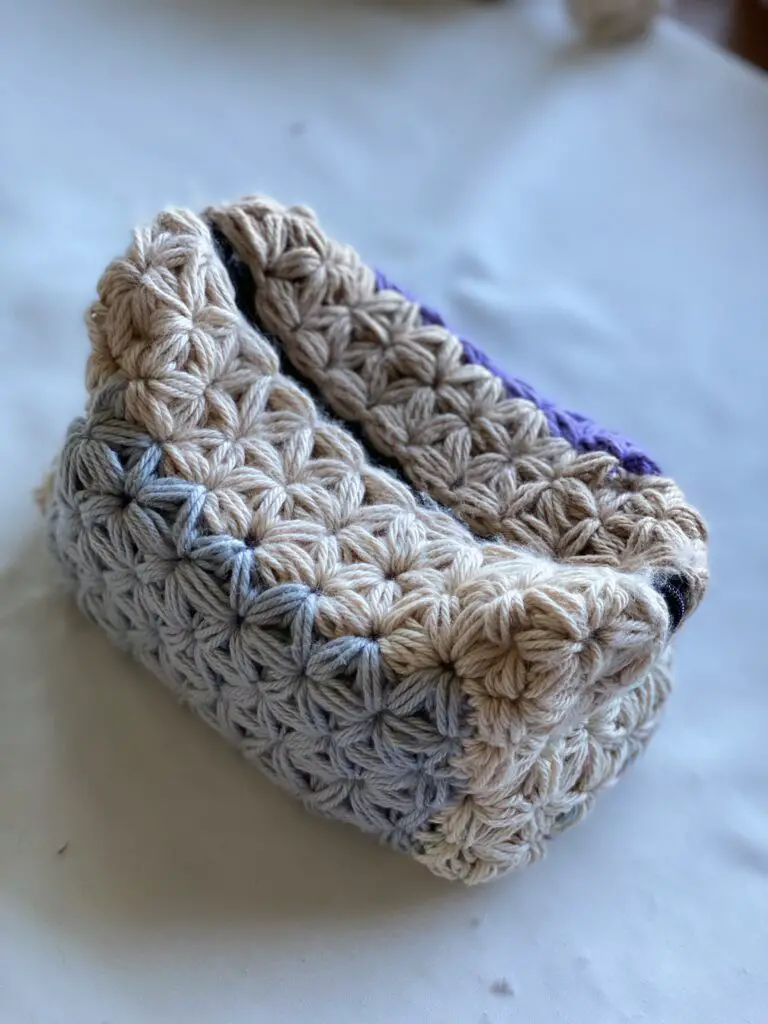 Crochet Jasmine stitch round bag pattern post - Mirrymas Crafts