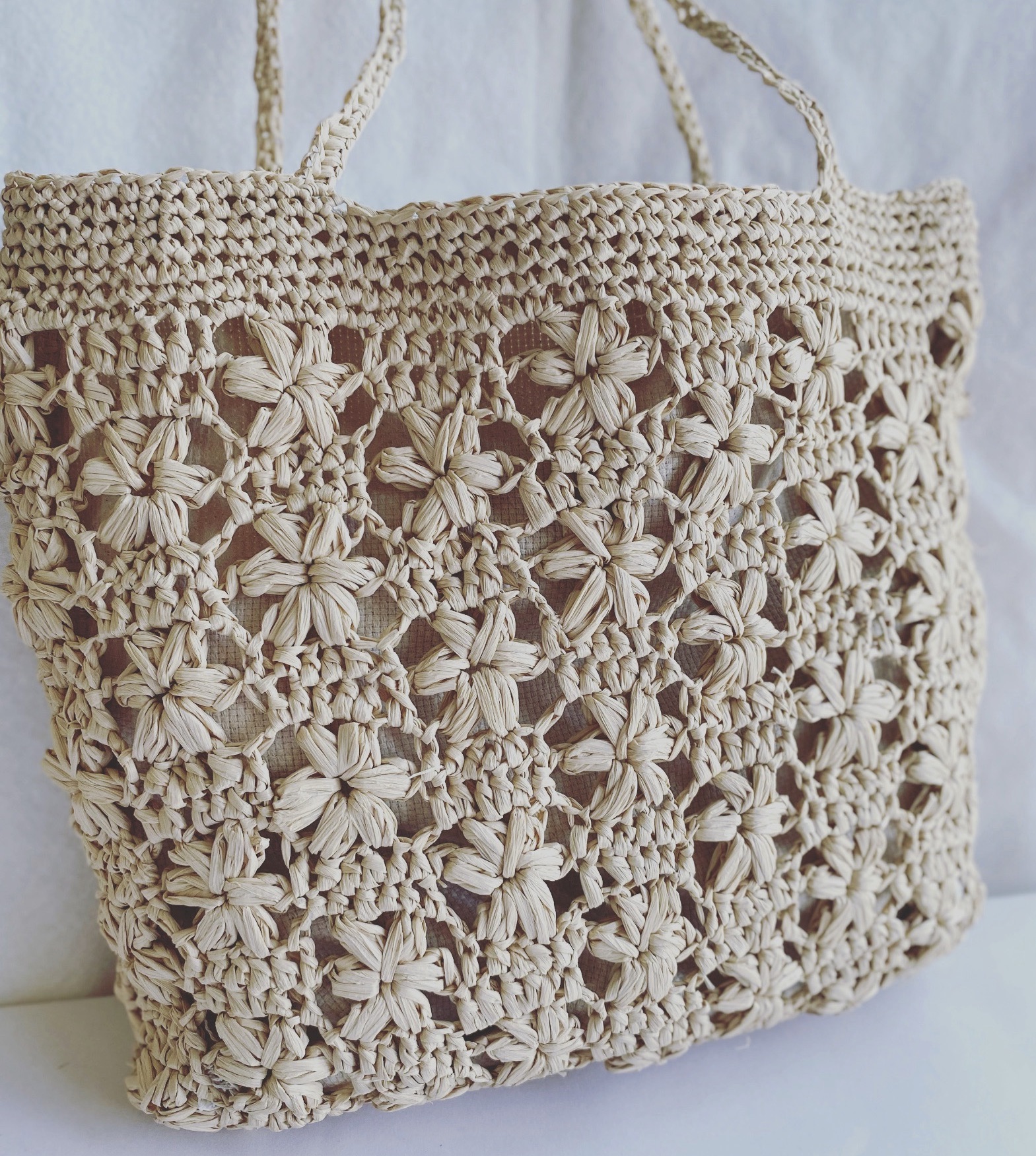 Crochet raffia bag